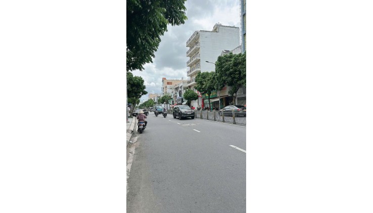 Ngộp Lũy Bán Bích - 4x17m2 - HXH tránh vô nhà Sát Q11 - 3 tầng